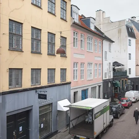 Cozy Apartments In Heart Of Copenhagen Near Stroget & Hojbro Plads-3